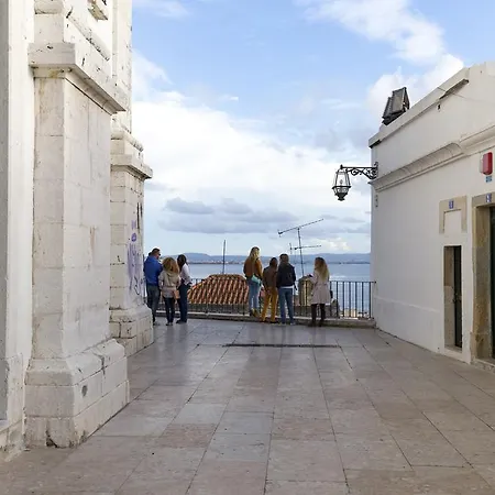 Youlisbon Alfama Studio